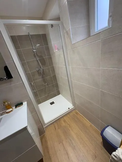 Апартаменты Appartement Centre-Ville 1Er Etage Ла-Шапель-ан-Веркор